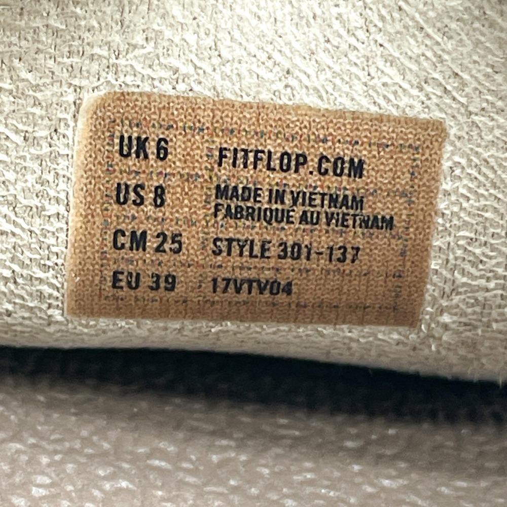 FitFlop Womens 8 Lulu Crystal Embellished Suede Sandals Beige Tan Thong Comfort - Picture 12 of 12